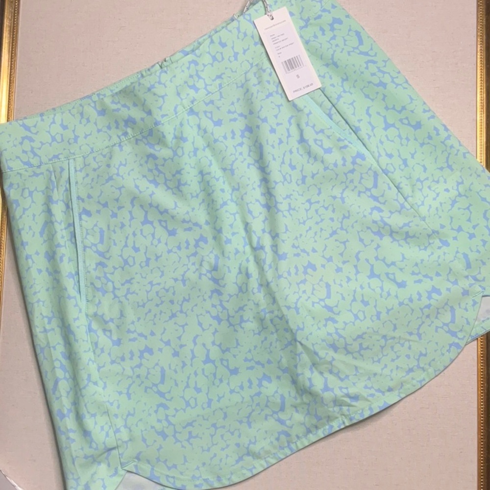 🆕 Vineyard Vines Performance Printed Skirt Skort